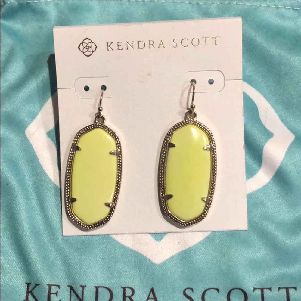Kendra Scott Neon Yellow Elle earrings